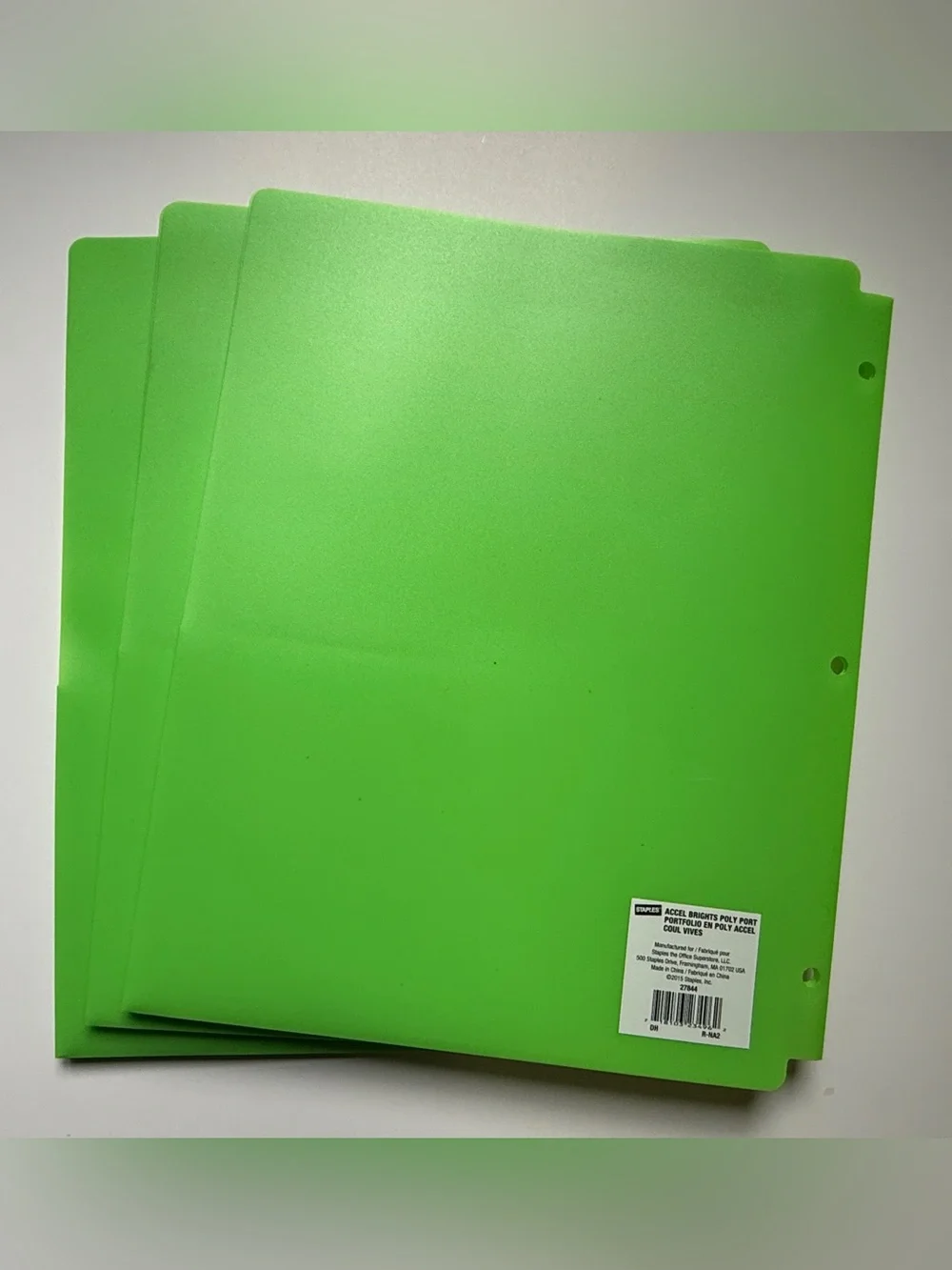 Staple Accel Bright Green Poly Portfolio 3 Hole Divider, Set of 3, 27844